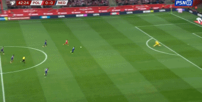 世欧预半场：卡明斯基单刀推远角破门，波兰暂1-0荷兰