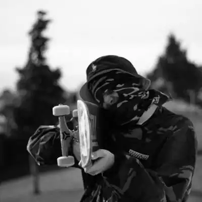 6686体育铜牌作者Harold