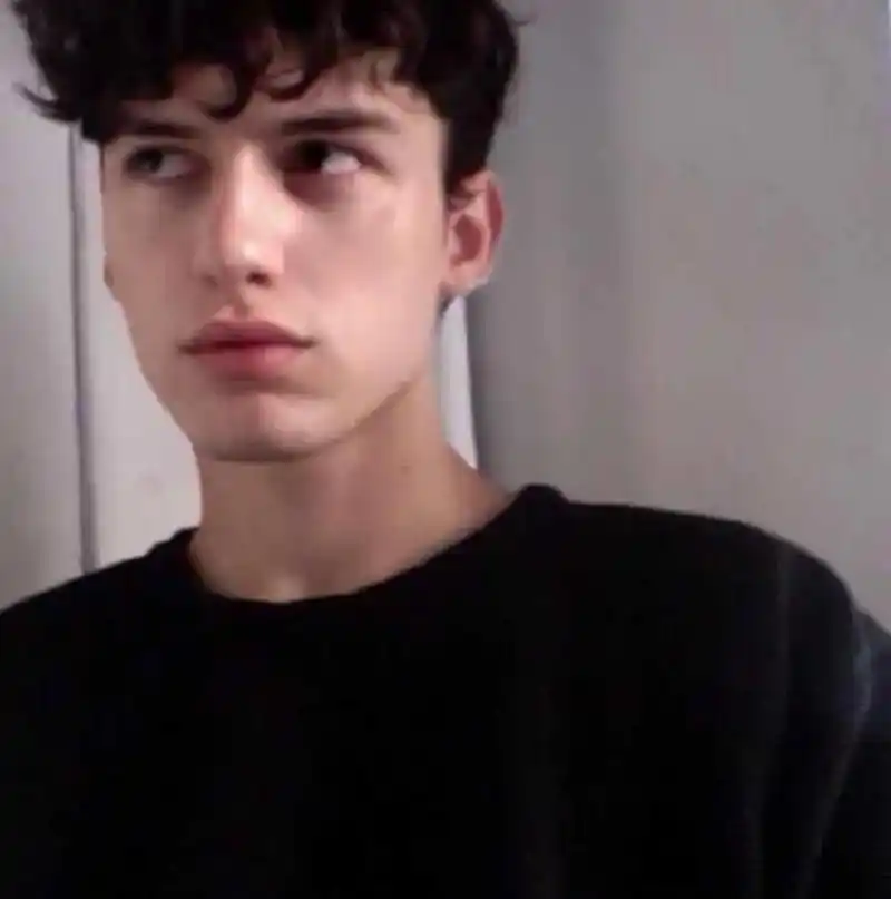 6686体育首席作者临风纵饮